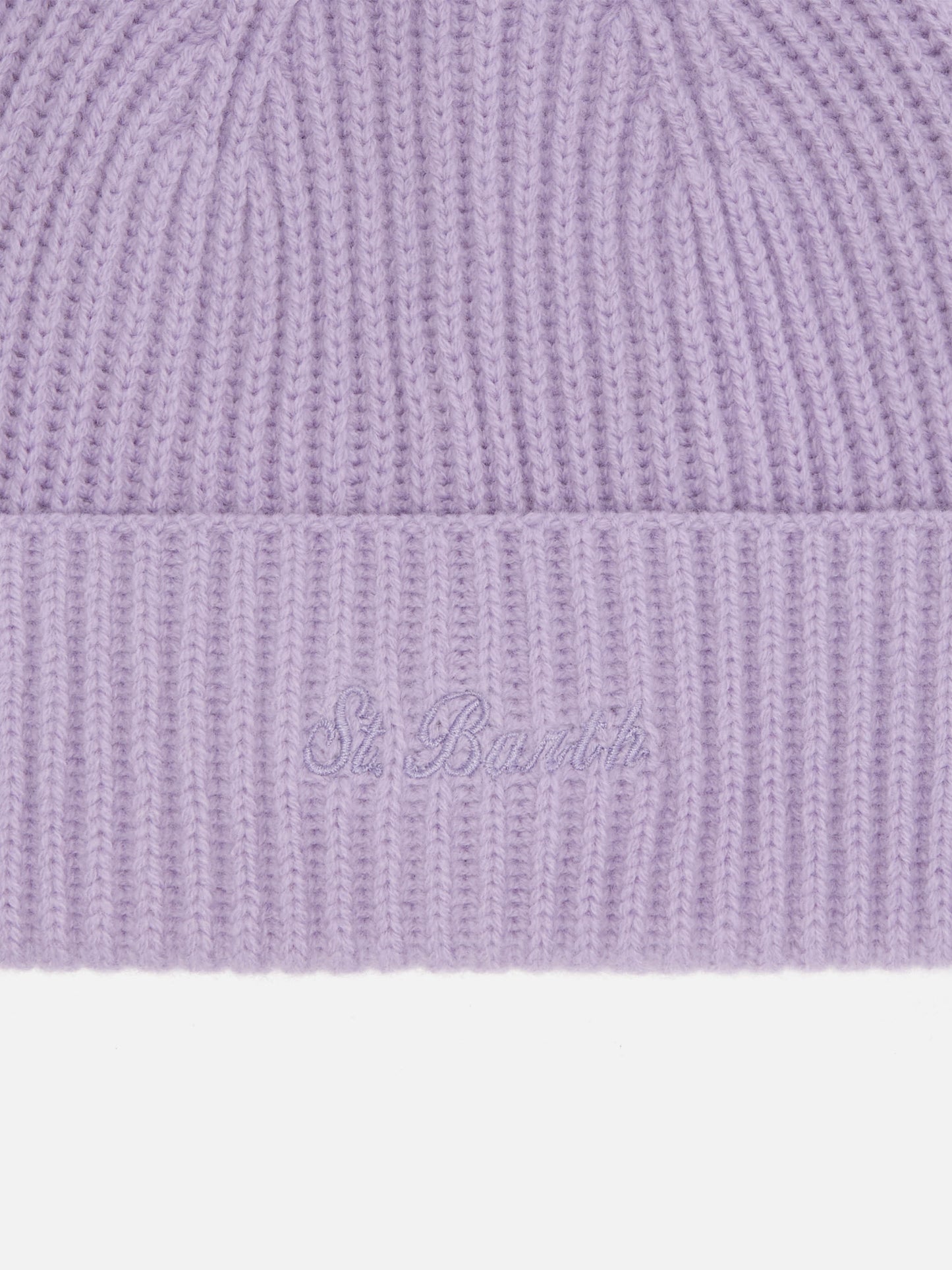 Moss Beanie in lilac ribbed knit with St. Barth embroidery