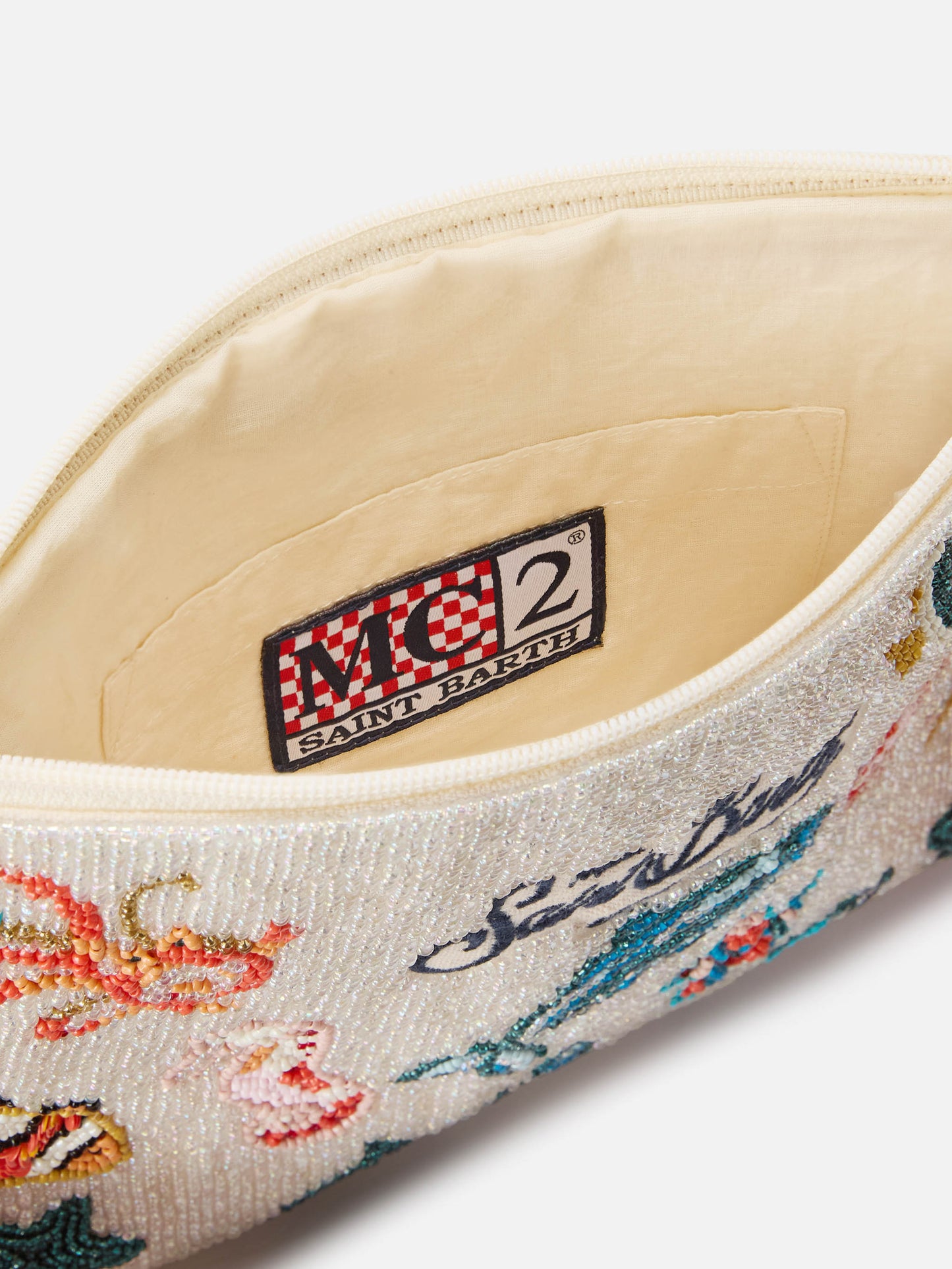 Pouch Pearl bianca con motivi marini in perline