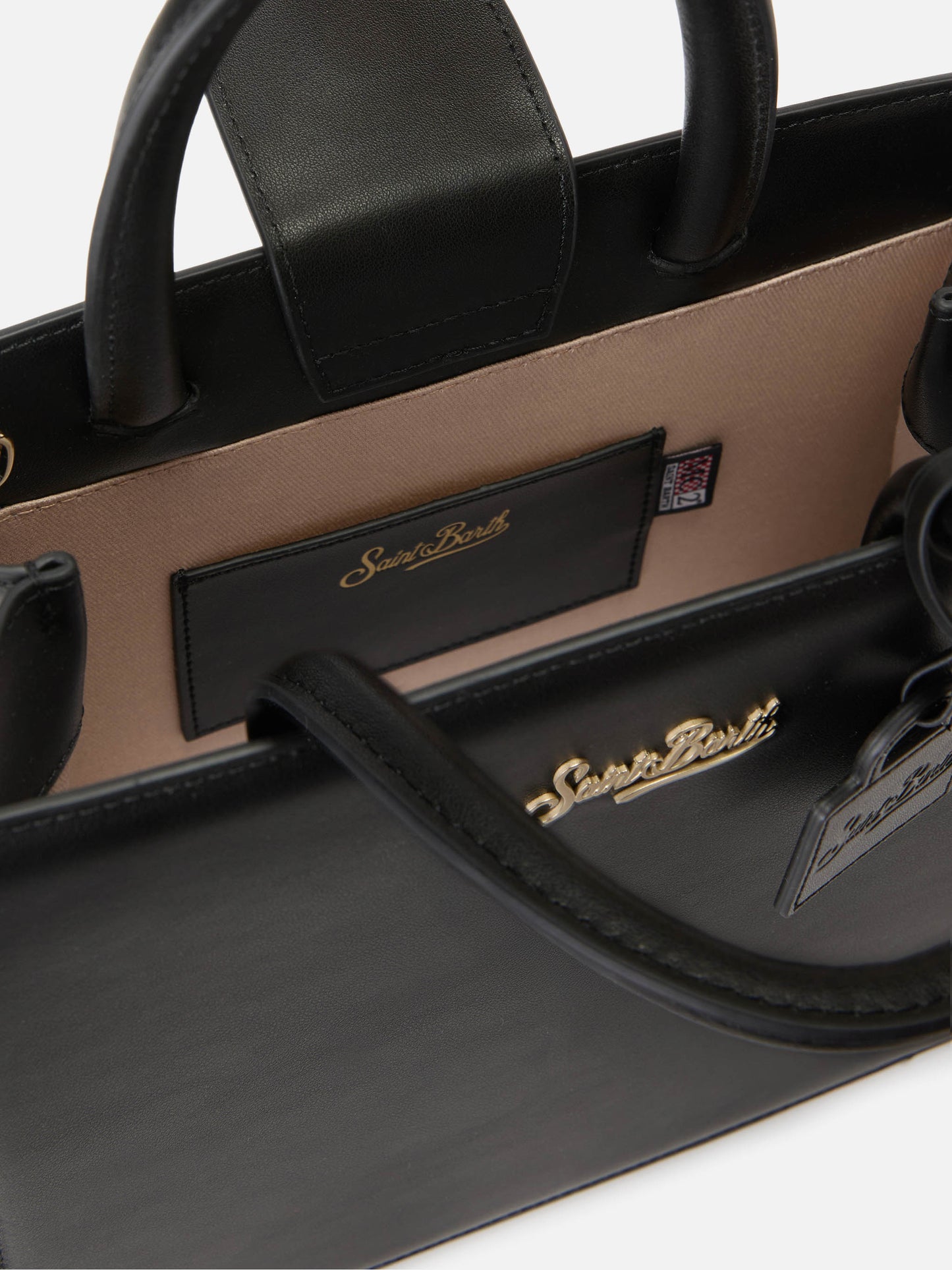 Structured Shop Midi bag in black smooth leather with metal tag