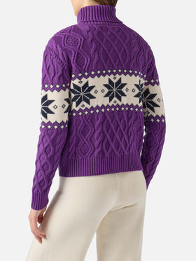 Maglione da donna mezzo dolcevita con scritta Saint Barth