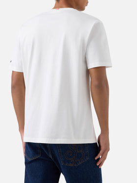 Camiseta Arnott en blanco con bordado del monograma SB 
