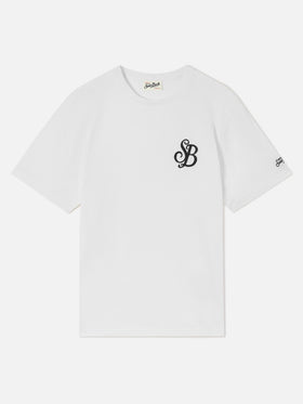 Camiseta Arnott en blanco con bordado del monograma SB 