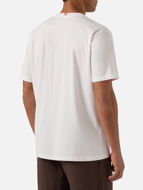 Camiseta Austin blanca con bordado watch y Coke Is Too Expensive 