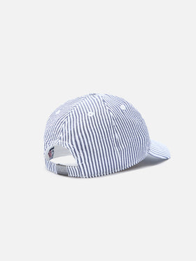 Baseball cap with visor in cotton seersucker with blue and white stripes