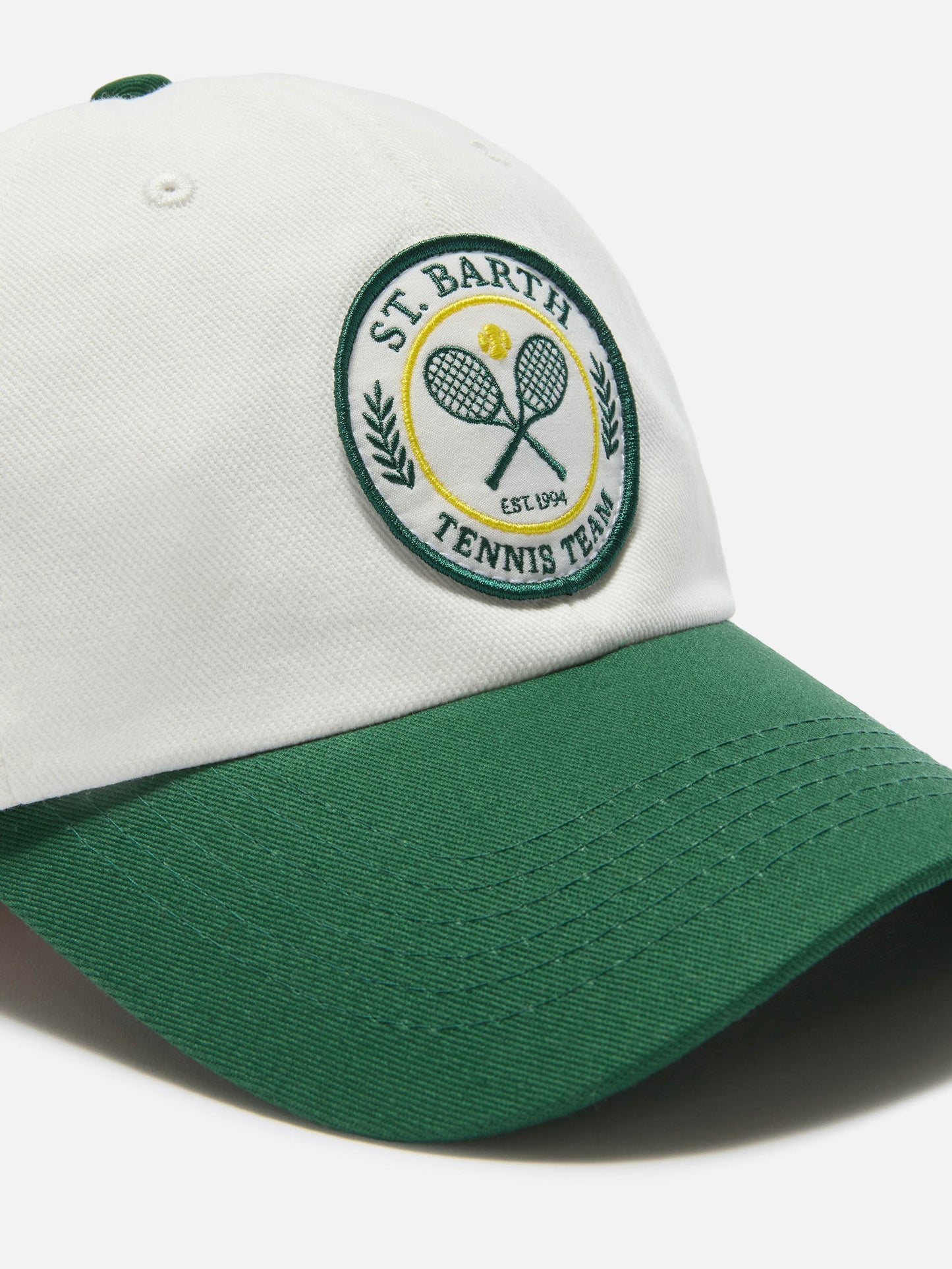 Baseball cap with visor in white and green cotton with Tennis Team patch