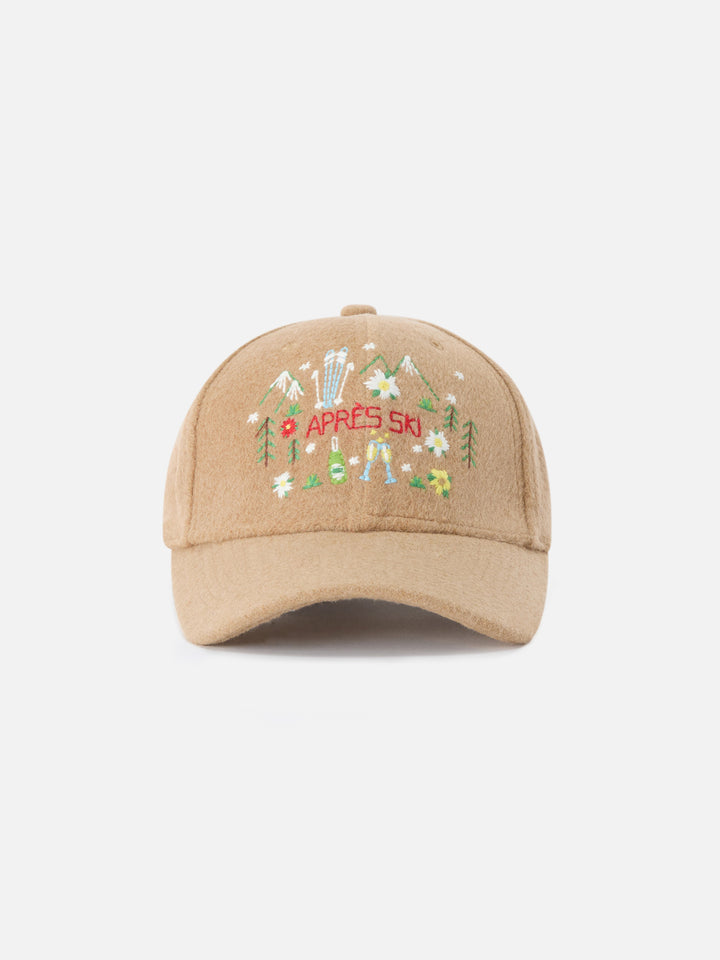 Beige Baseball felt cap with embroidered mountain landscape