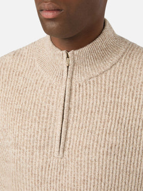 Punto de lana Buck beige con media cremallera y canalé mouliné 