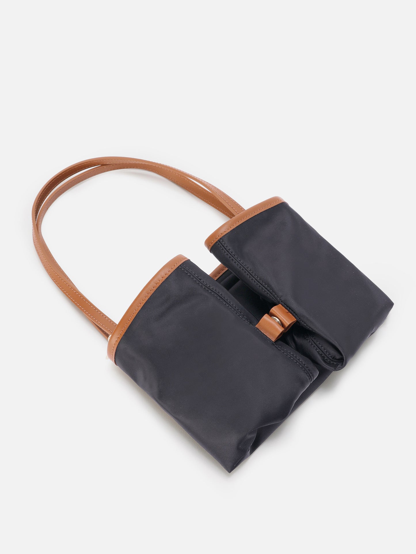 Bolso regular de nailon Black City 