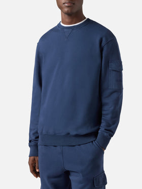 Navy blue Chester fleece sweatshirt with sleeve pocket