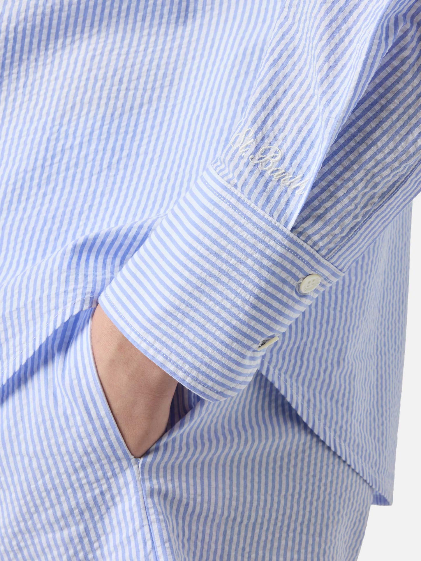 Camisa Cristal de seersucker a rayas azul claro con bordado 