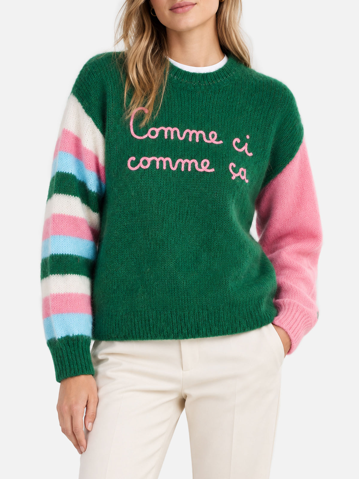 Pull boxy doux Green Danya avec broderie 