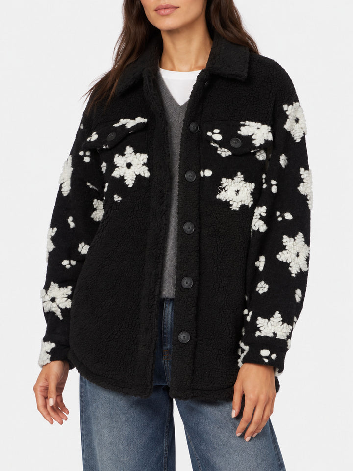 Black sherpa Elys jacket with snowflake pattern