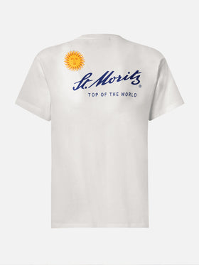 Emilie Baumwoll-T-Shirt in Weiß mit St. Moritz-Print | ST. MORITZ TOP OF THE WORLD SPECIAL EDITION