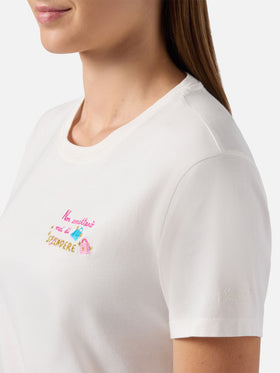 Emilie organic cotton T-shirt in white with Non smetterò mai di Sp(l)endere embroidery