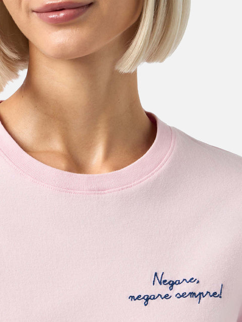 Woman heavy cotton pink t-shirt Emilie with Negare, negare sempre! embroidery | VACANZE DI NATALE SPECIAL EDITION - MC2 Saint Barth