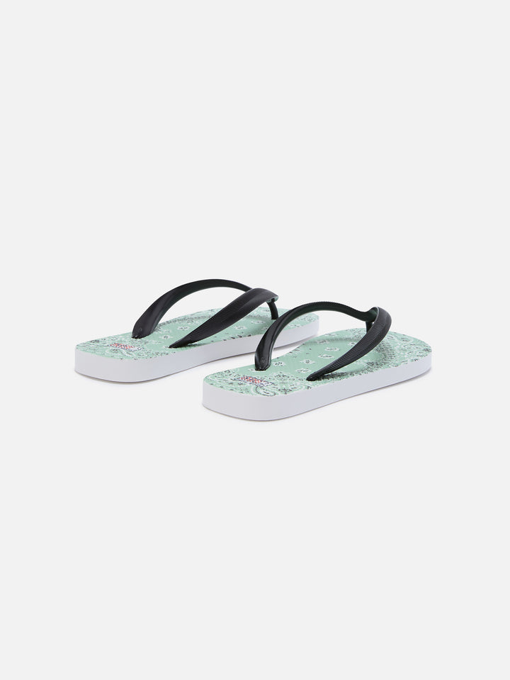 Flip rubber slip-on slides with bandana print