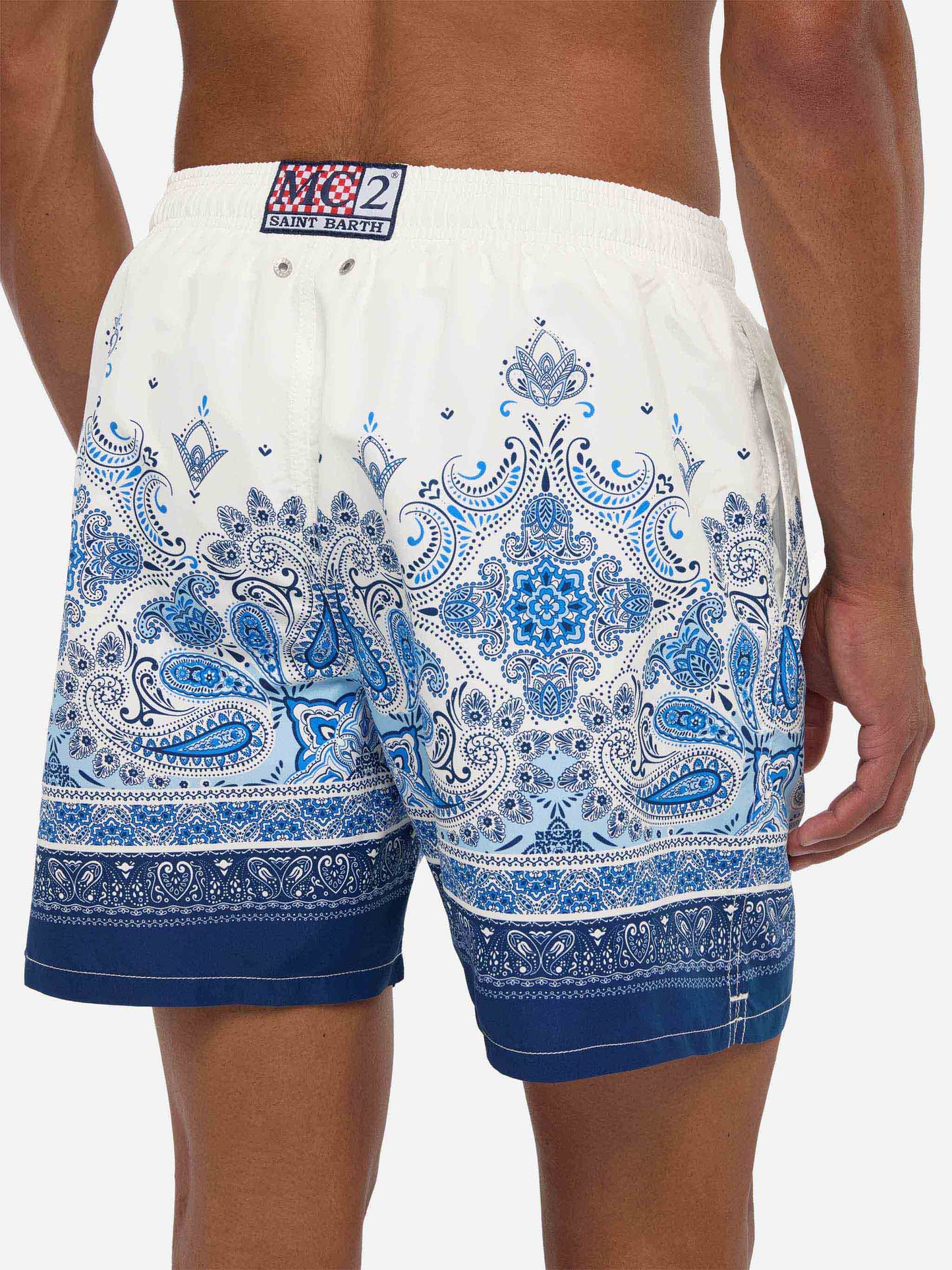 Mittellange Badeshorts Gustavia mit platziertem Paisley-Print