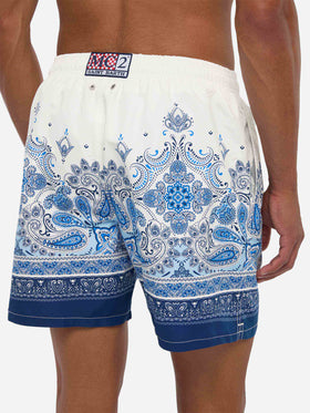 Mittellange Badeshorts Gustavia mit platziertem Paisley-Print