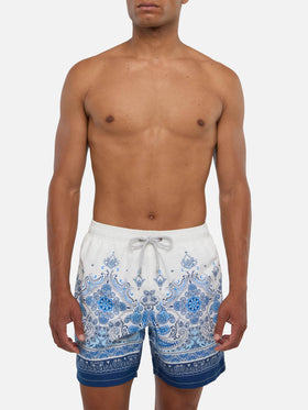 Mittellange Badeshorts Gustavia mit platziertem Paisley-Print