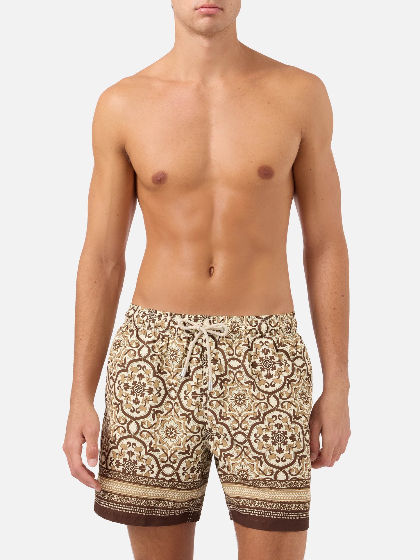 Short de bain Gustavia avec imprimé ornemental marron placé 