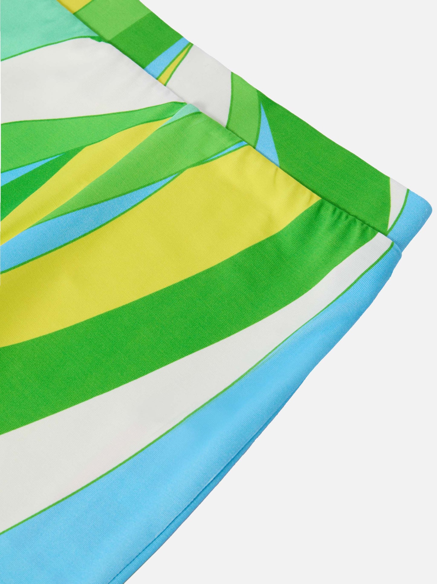 Ausgestellte Hose von Gwenda Jr mit Wellenmuster