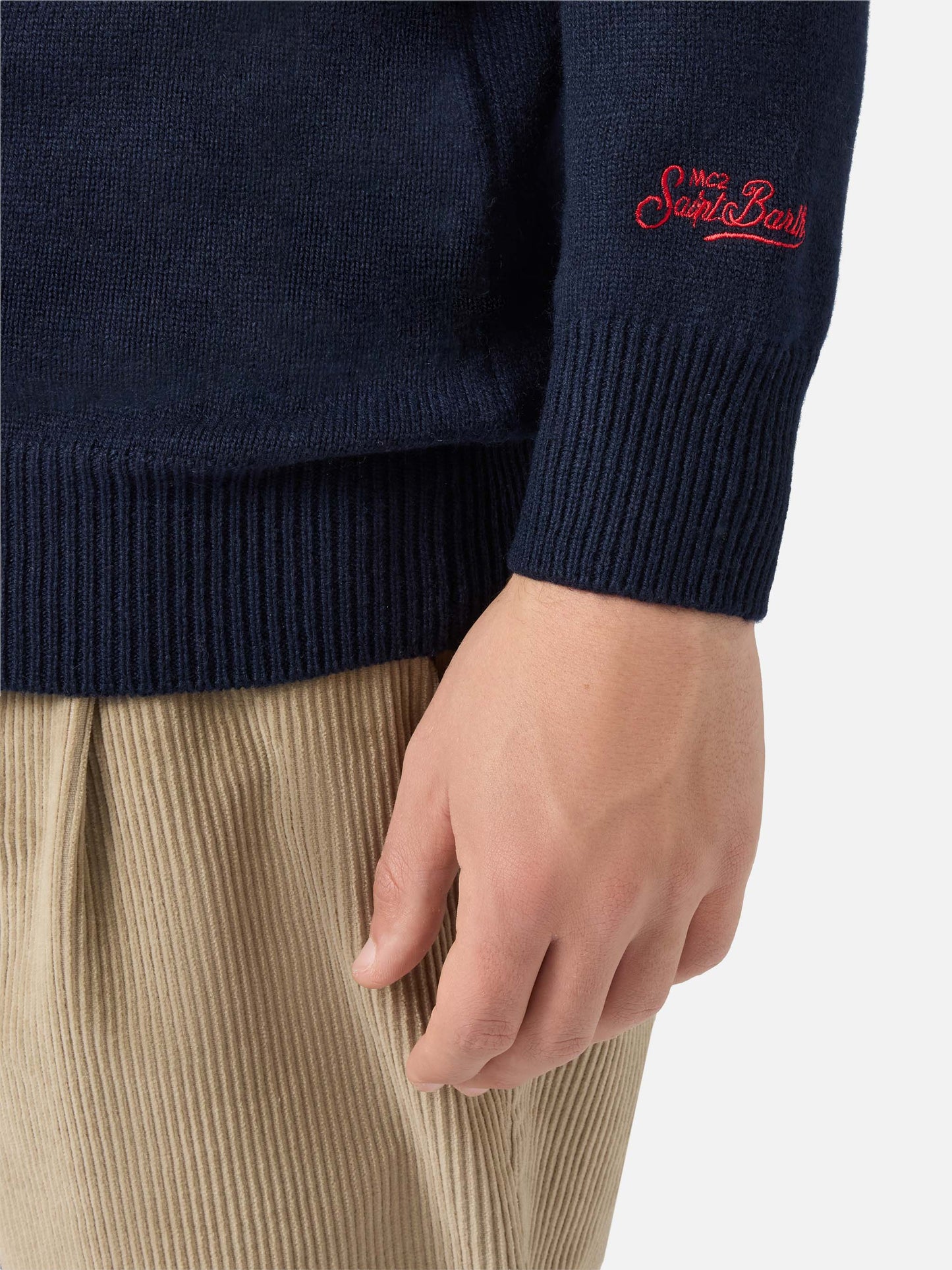 Blauer Pullover mit Reihermotiv und Sbagliato-Stickerei