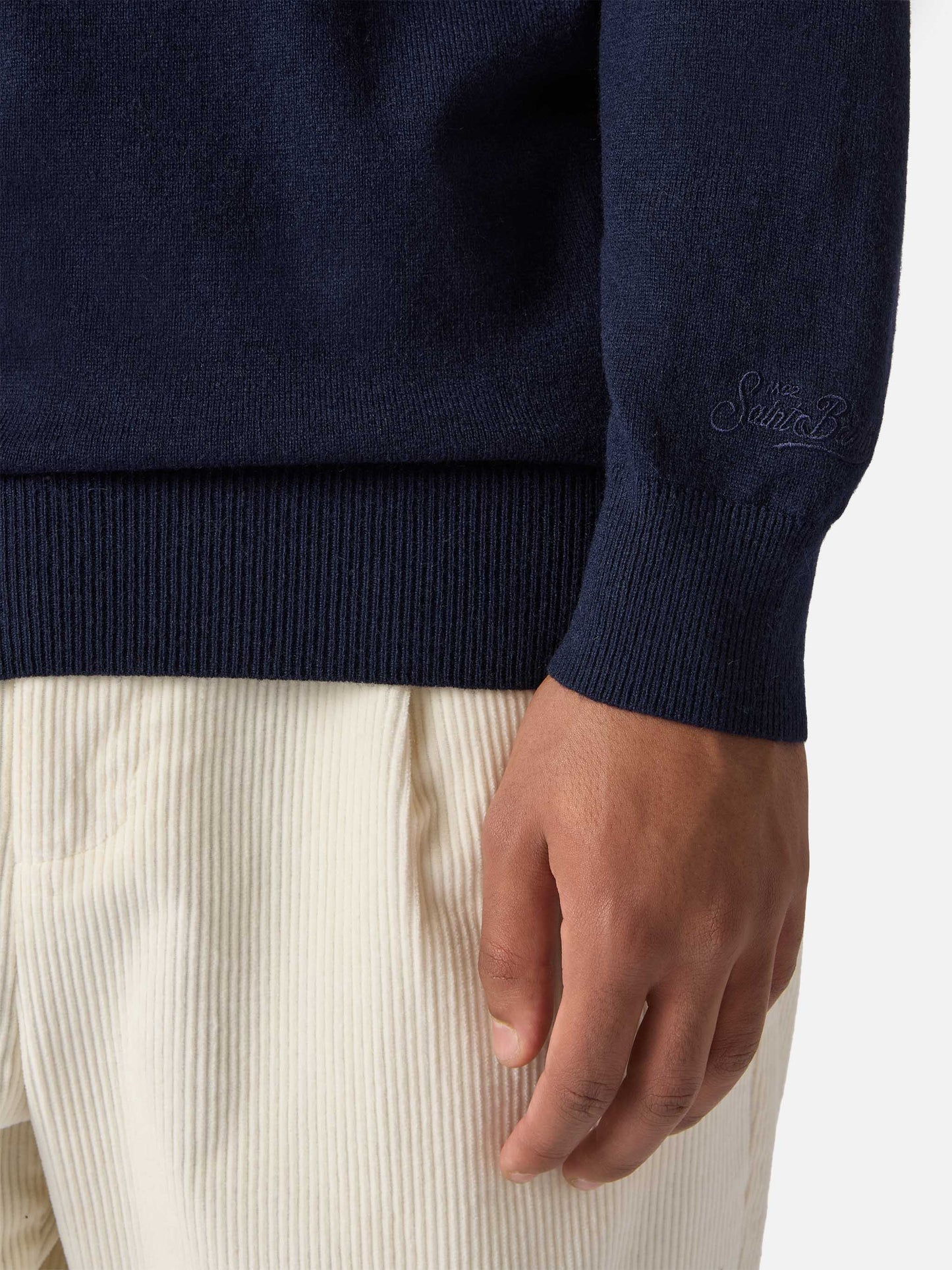 Crewneck sweater Heron Light with Uncle Scrooge embroidery |DISNEY SPECIAL EDITION