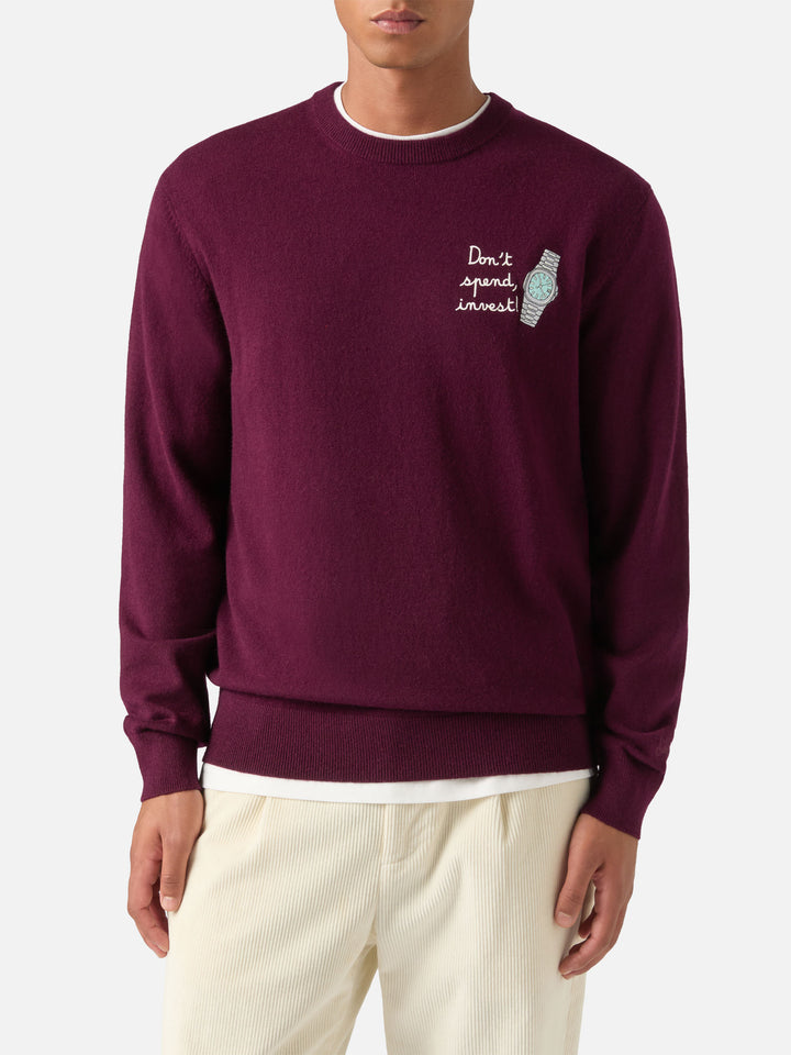 Jersey de cuello redondo Burgundy Heron en mezcla ligera de lana y cachemira con bordado Don't Spend, Invest 