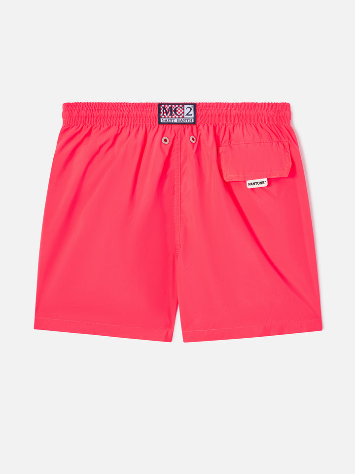 Jungen-Badeshorts in Fluorot Rot aus leichtem Material Lighting Pantone | PANTONE® SPECIAL EDITION 
