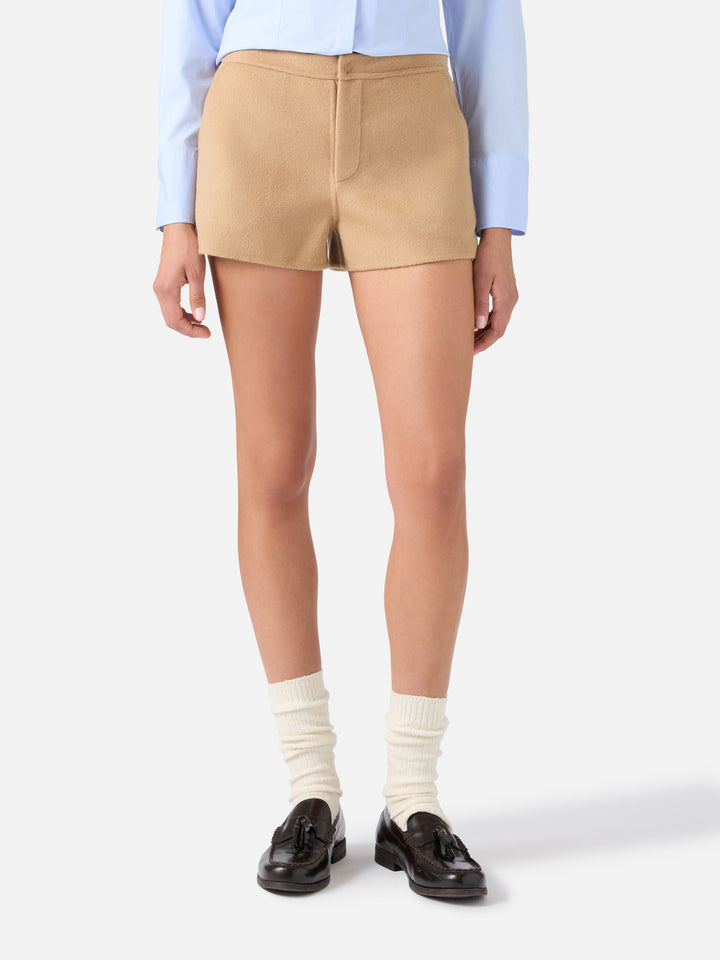 Shorts Elva beige in doppio tessuto di misto lana