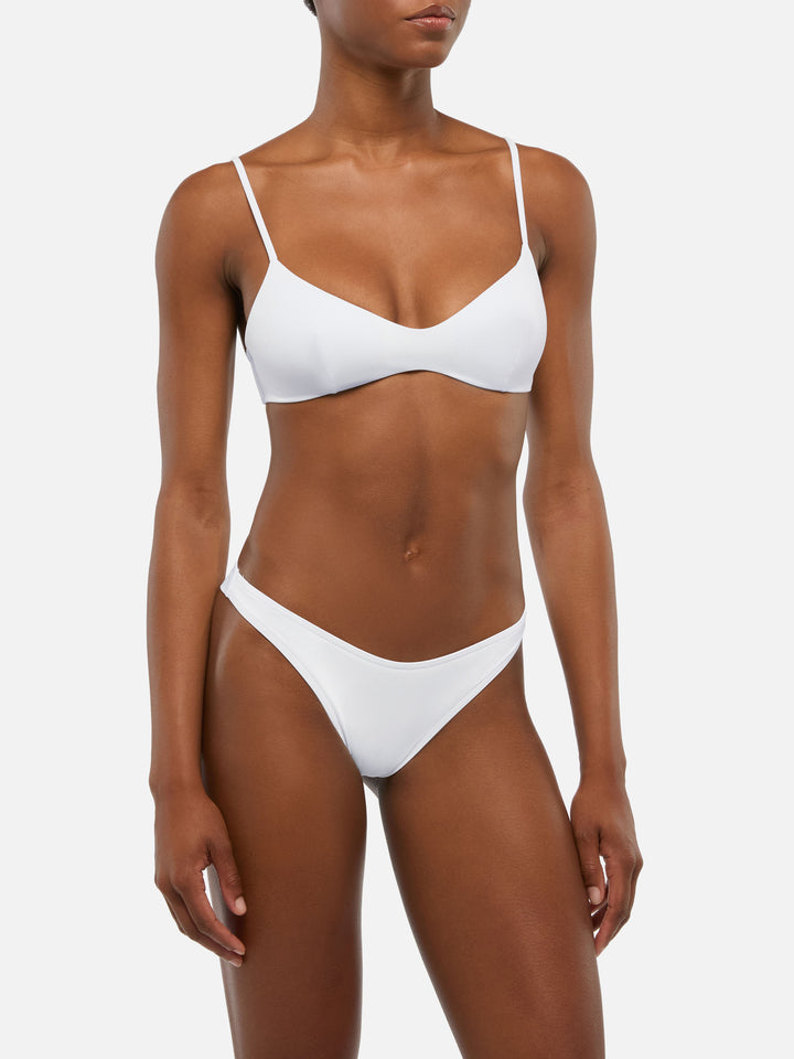Top bralette scollato May bianco - Naomi slip mare cheeky color azzurro chiaro