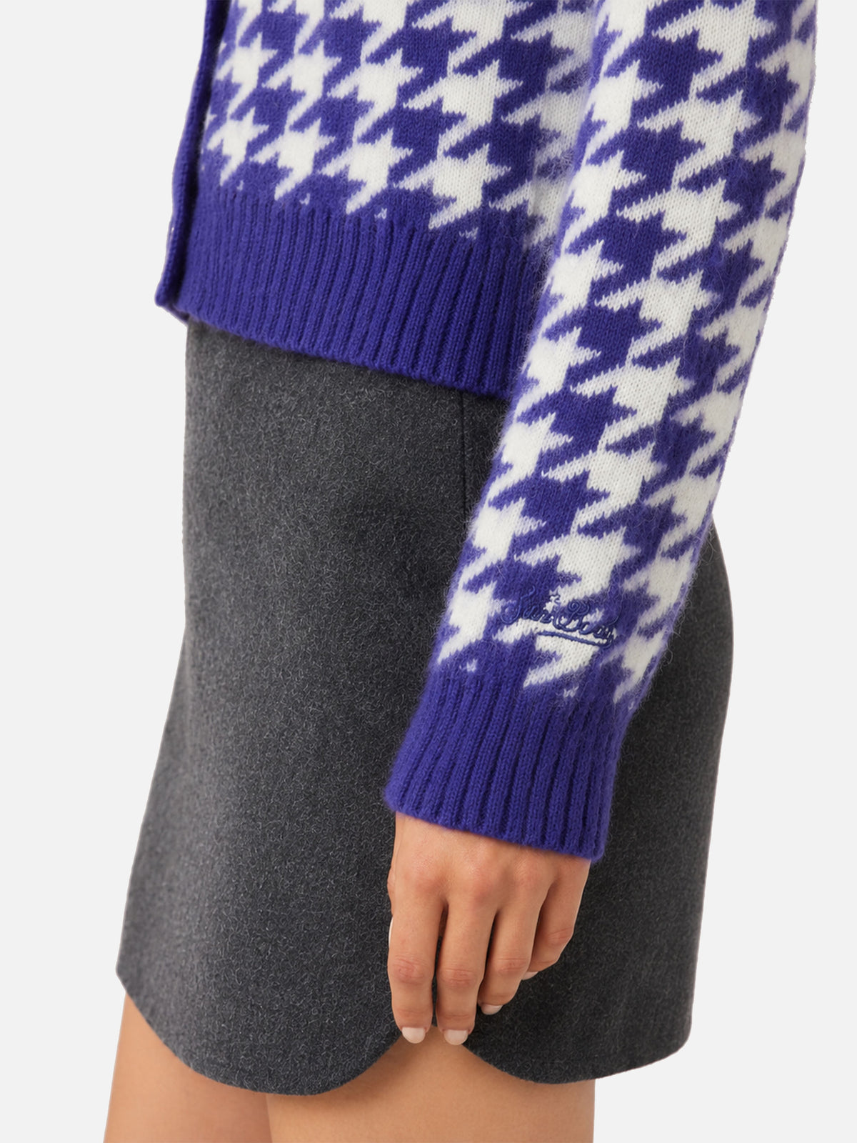 Cardigan Megeve cropped con fantasia pied de poule viola