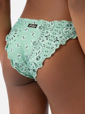 Bikini Myranda a fascia con stampa bandana verde salvia
