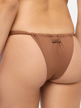 Noelle – Braune, freche Badehose