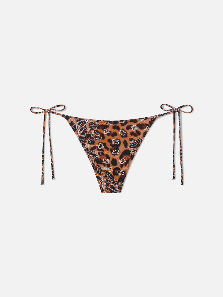 Woman triangle bikini with leo bandanna print