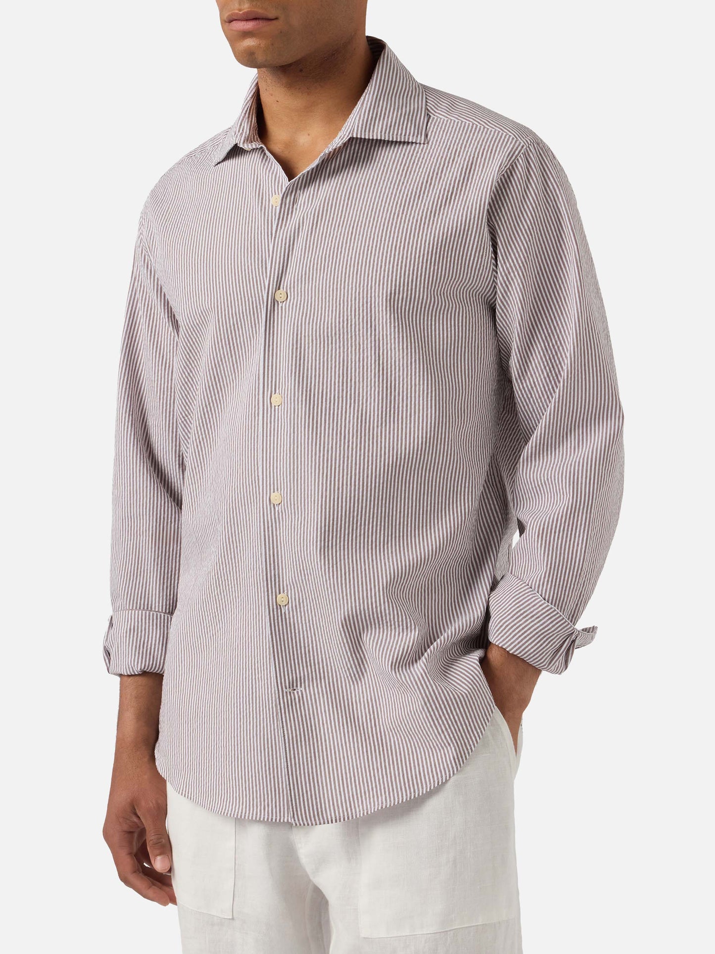 Camisa Pamplona de rayas marrones en seersucker 