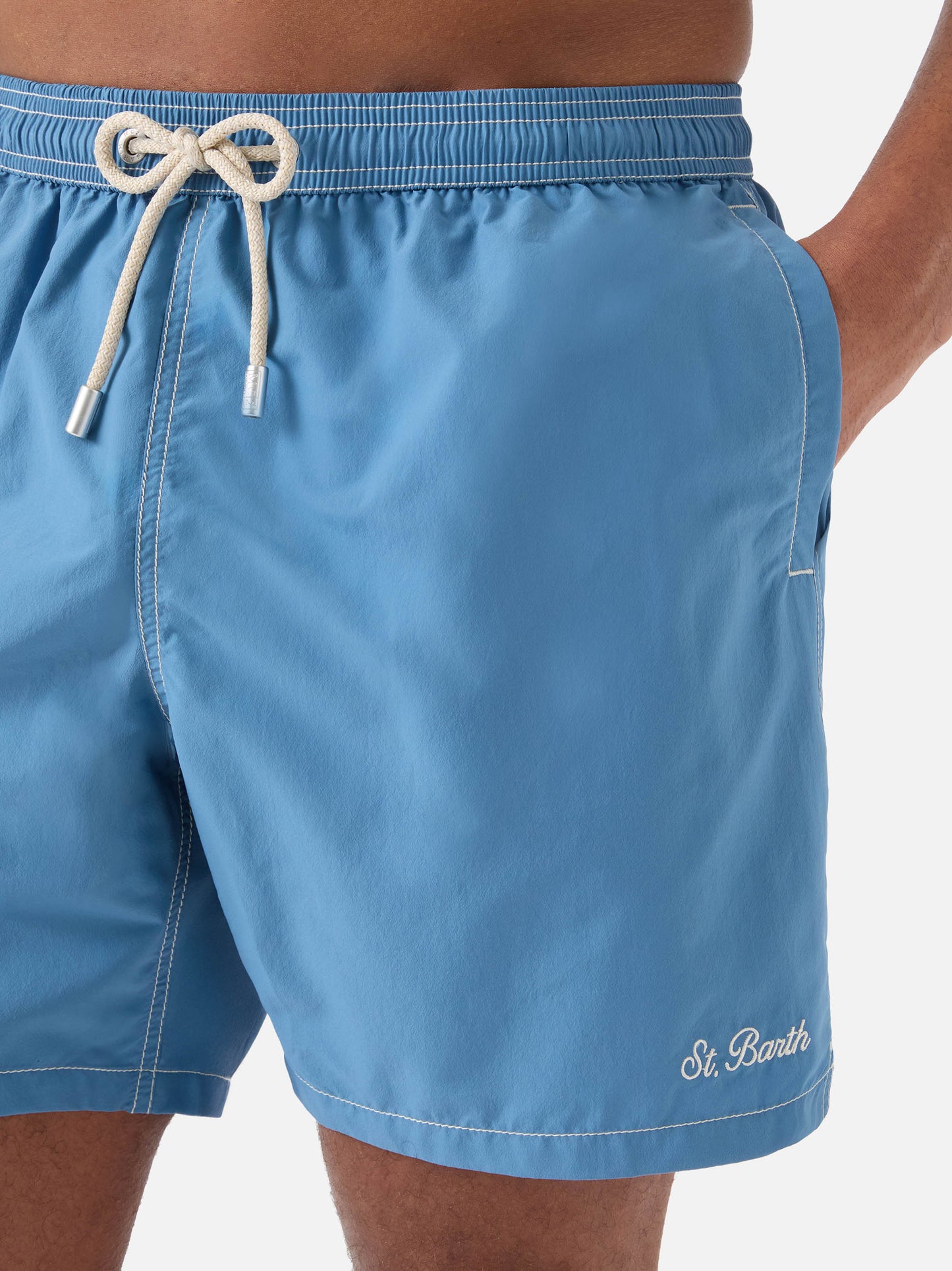 Short de bain classique Patmos en bleu poudré 