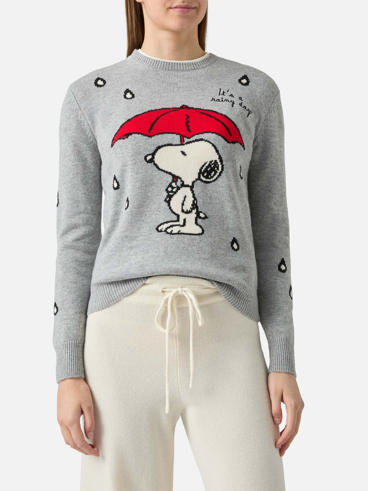 Sudadera New Queen con cuello redondo en gris con jacquard y bordado de Snoopy | PEANUTS SPECIAL EDITION 