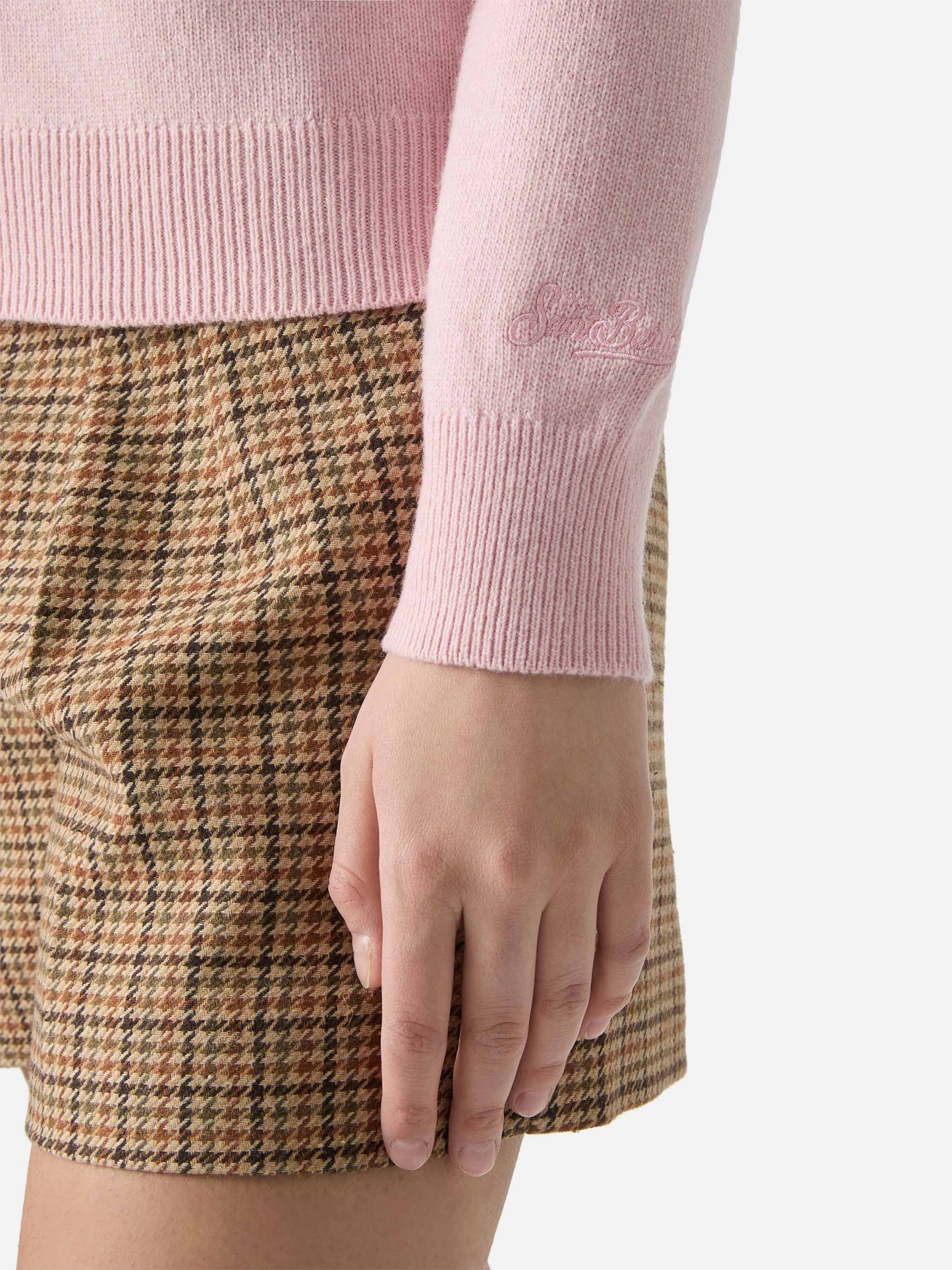 New Queen crewneck in white with Cortina habituè jacquard