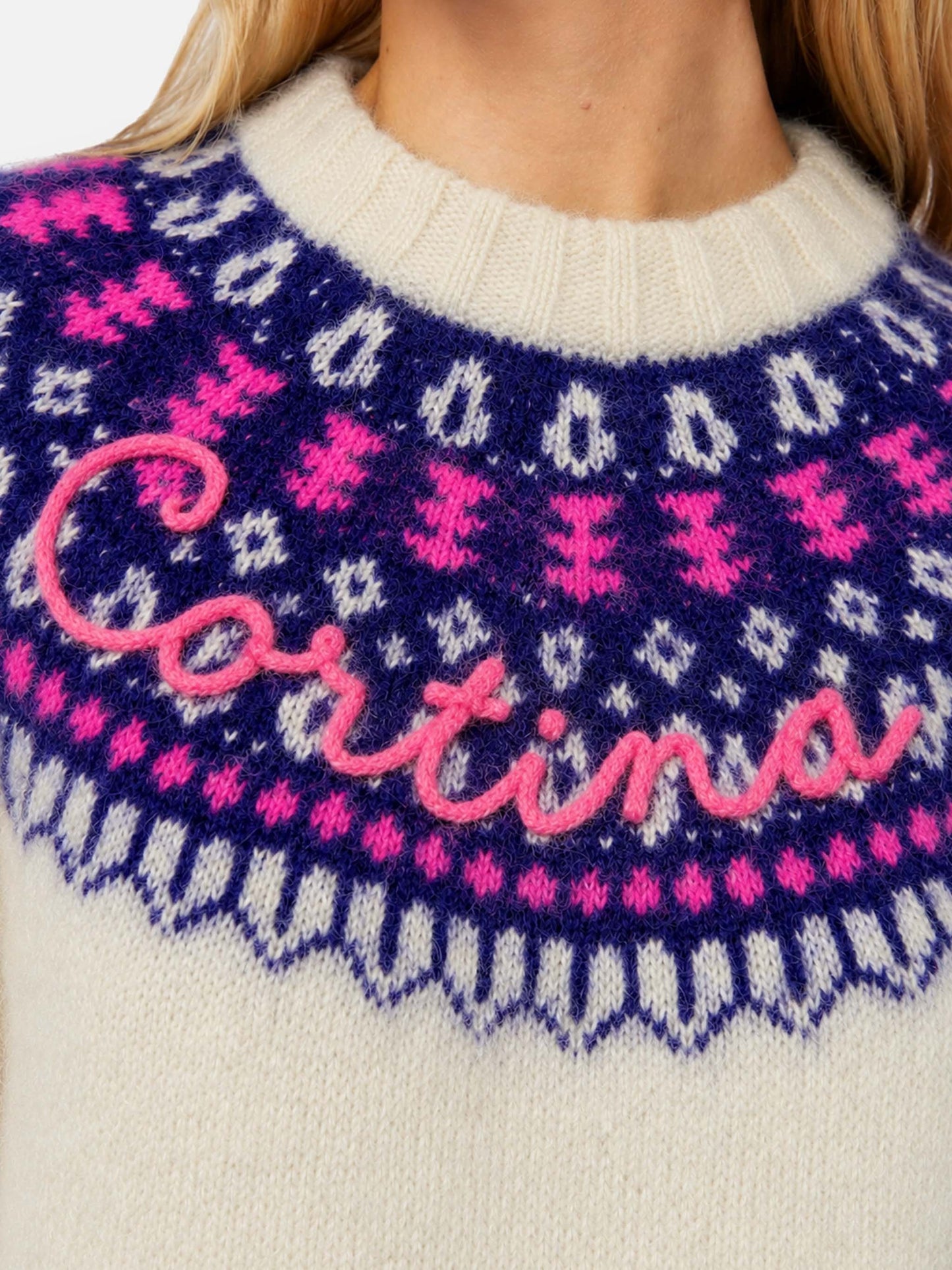 White New Queen Nordic Soft sweater with jacquard pattern
