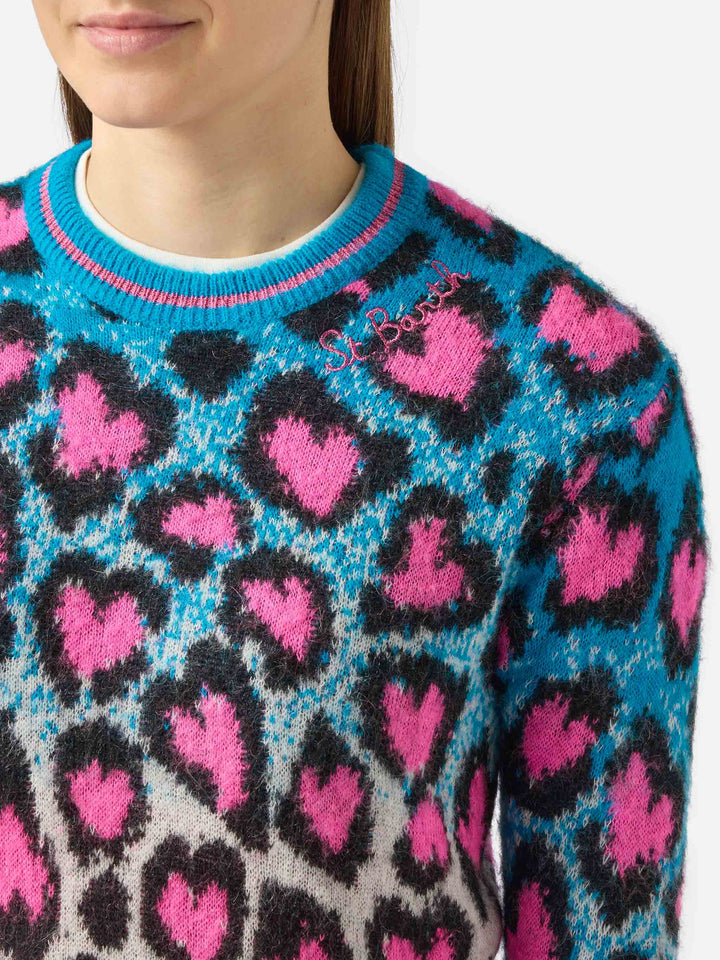 Nouveau pull crop à col rond Queen avec Leopard Hearts 
