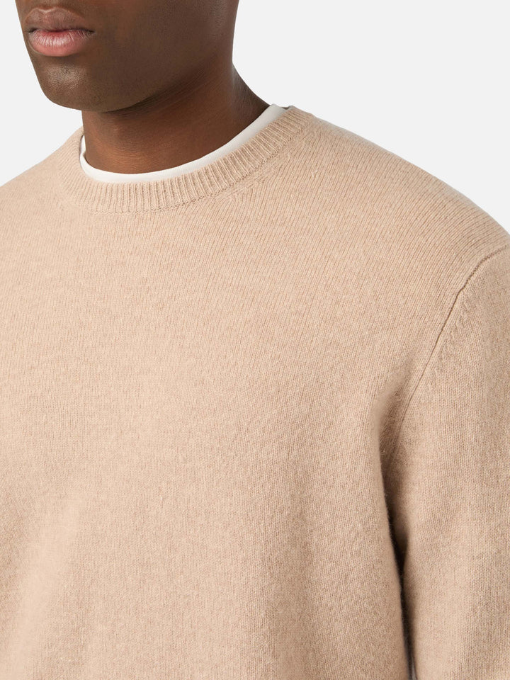 Pull col rond Regent en laine d’agneau beige 
