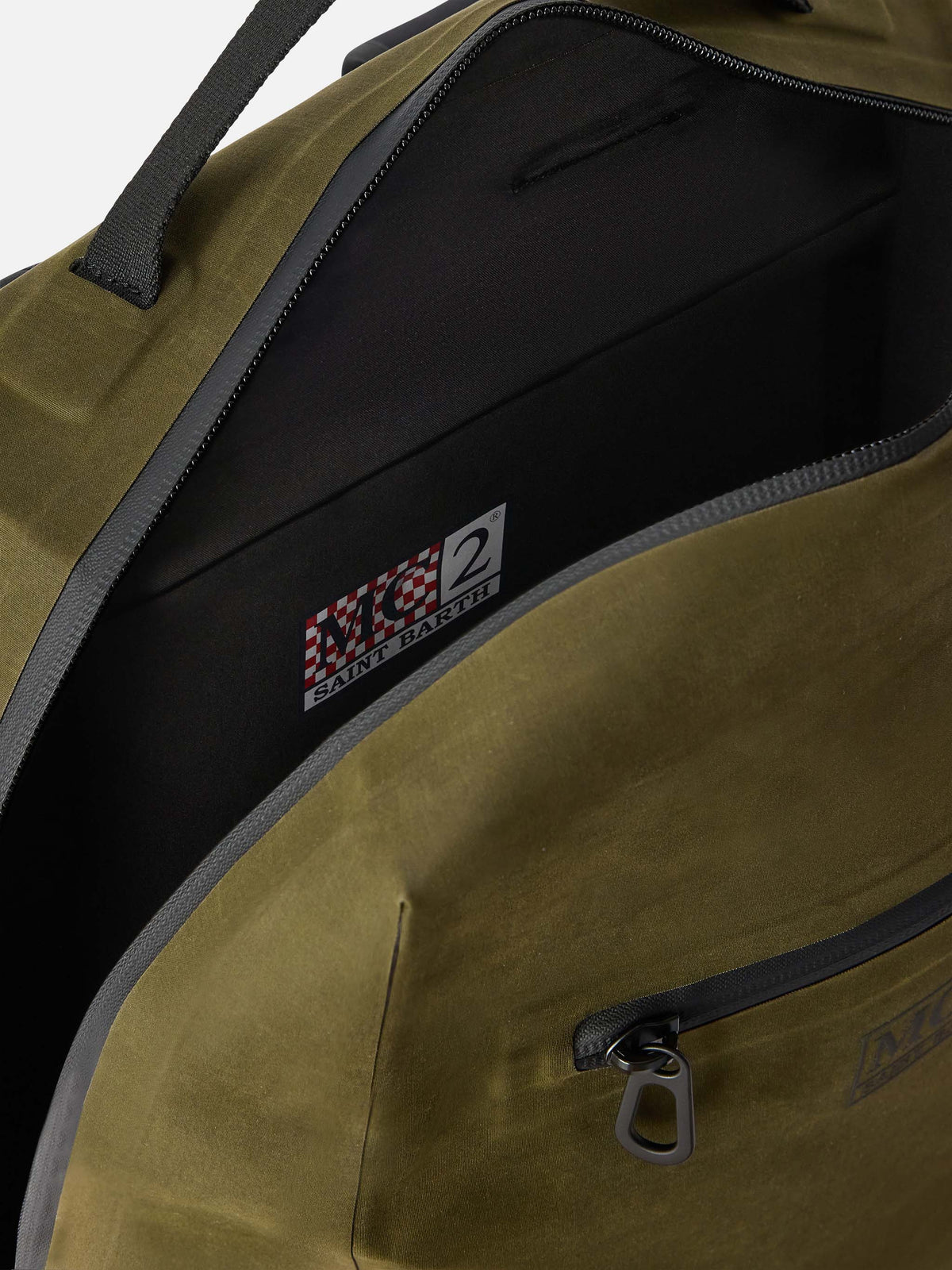 Sac à dos ciré sans coutures vert militaire 
