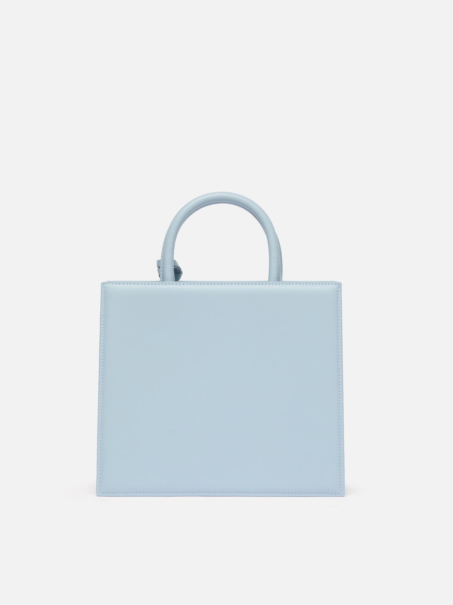 Structured Shop Midi bag in light blue smooth leather with metal tag