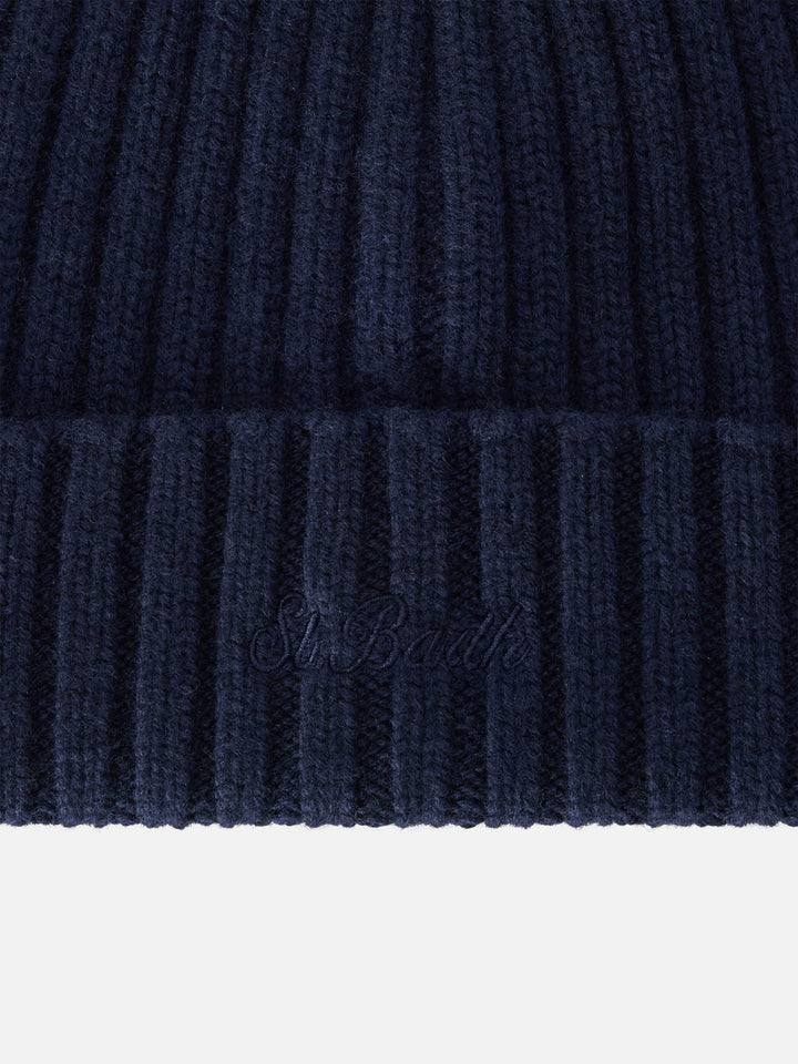 Gorro Wengen blue color navy con bordado St. Barth 