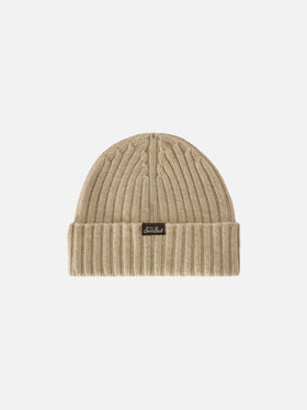 Gorro beanie Wengen beige con bordado Favolosa 