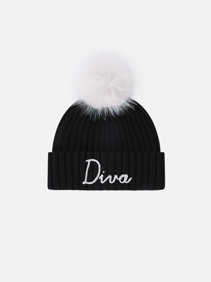 Gorro Wengen negro con pompón y bordado Diva 