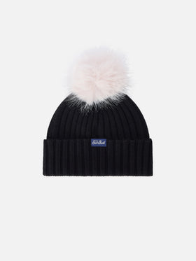 Gorro Wengen negro con pompón y bordado Diva 