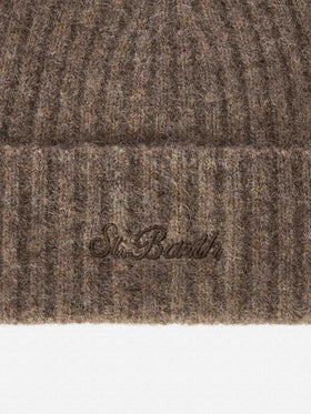 Berretto Wengen beige in misto alpaca con ricamo logo