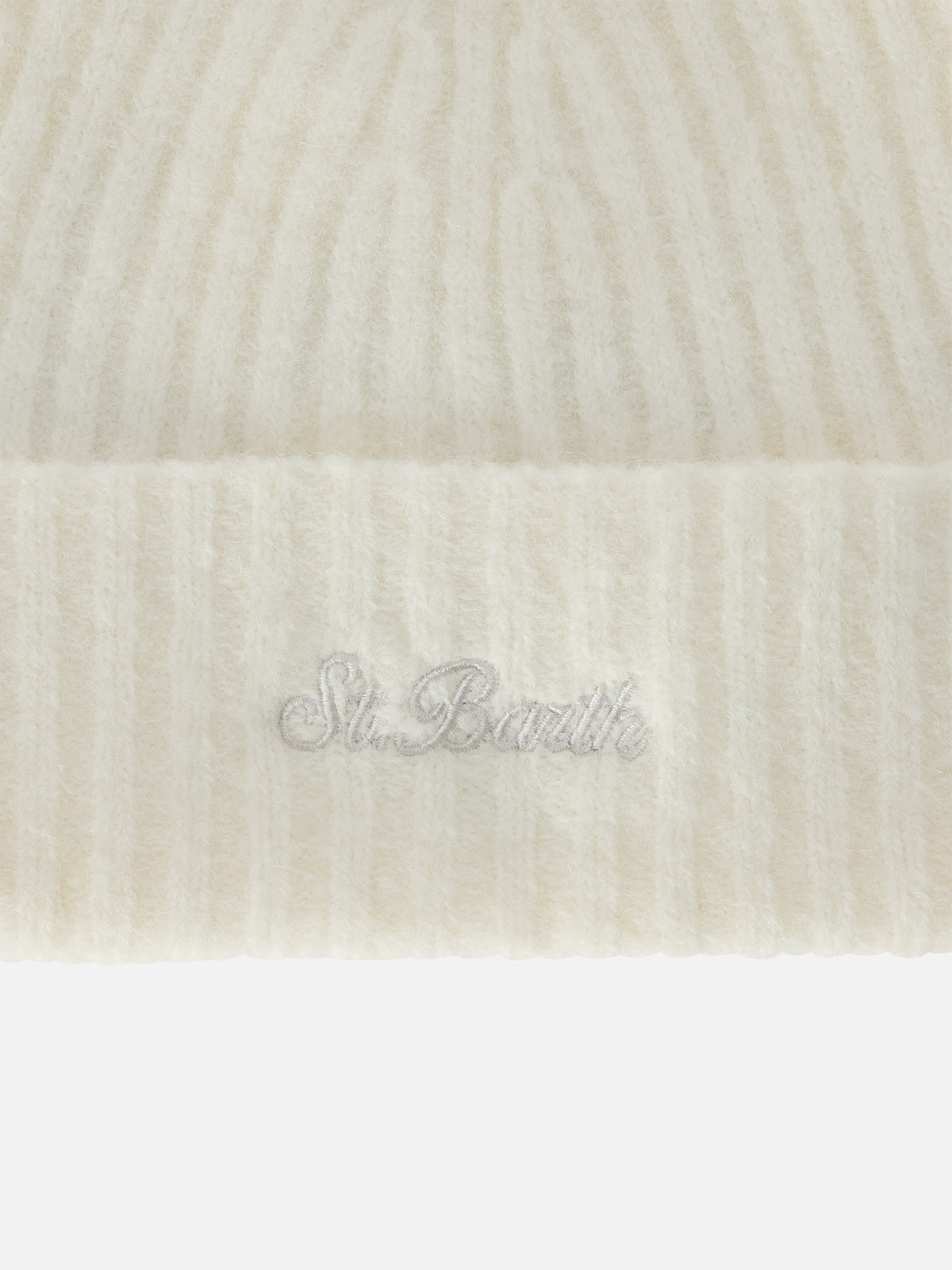 Gorro beanie Wengen color off white en mezcla de alpaca con bordado del logo 